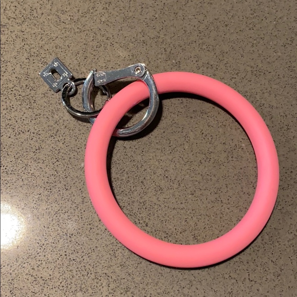 O-Venture Circular bracelet style Key ring